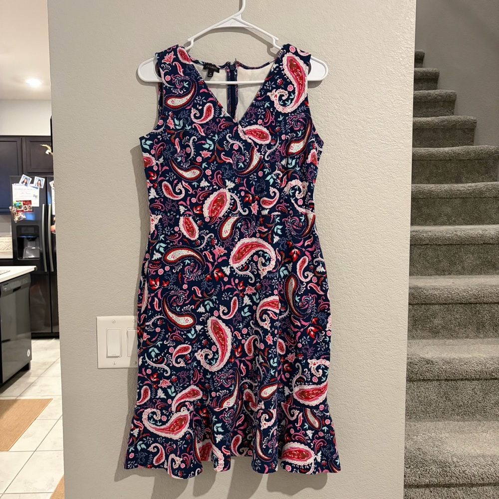 Talbots Flounce Hem Fit & Flare Dress Watercolor Paisley Print MEDIUM - Picture 2 of 6